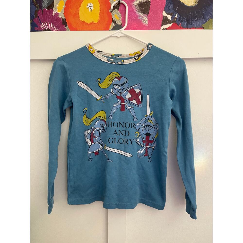 Vintage boys medium knights shirt